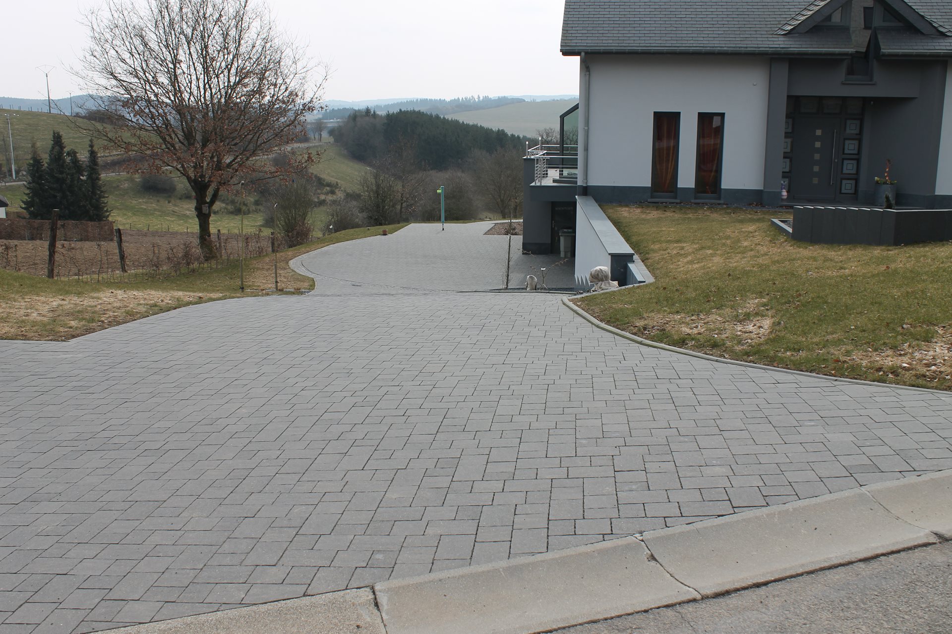 Entrée de garage / Pose de pavés